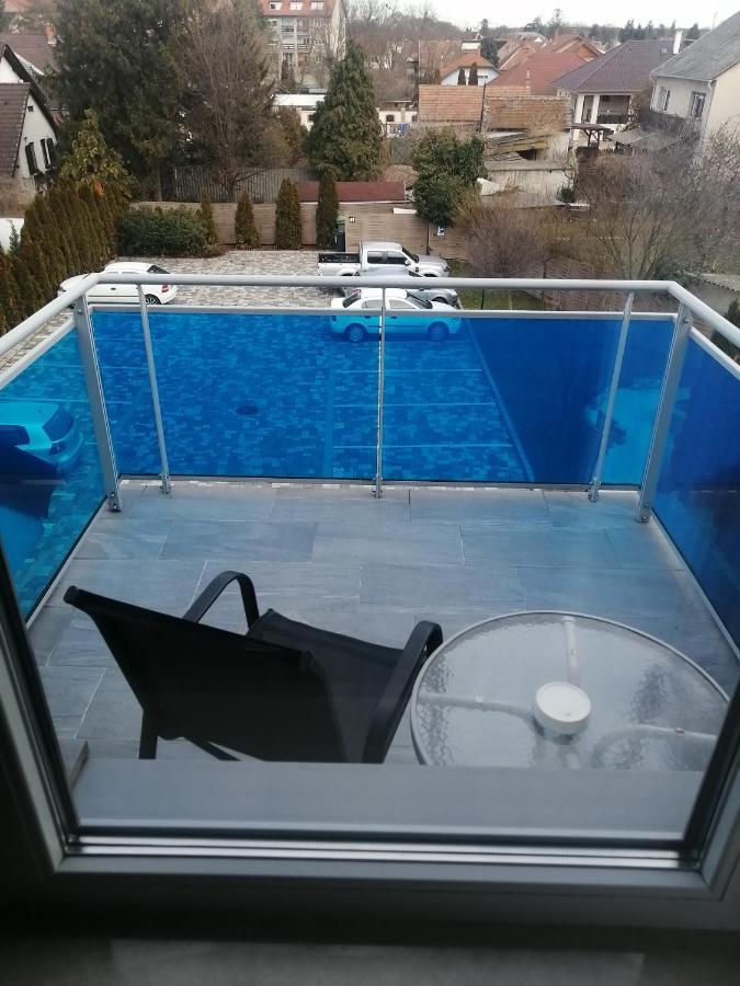 Zafirgyoengy Apartmanok Sárvár Exteriör bild